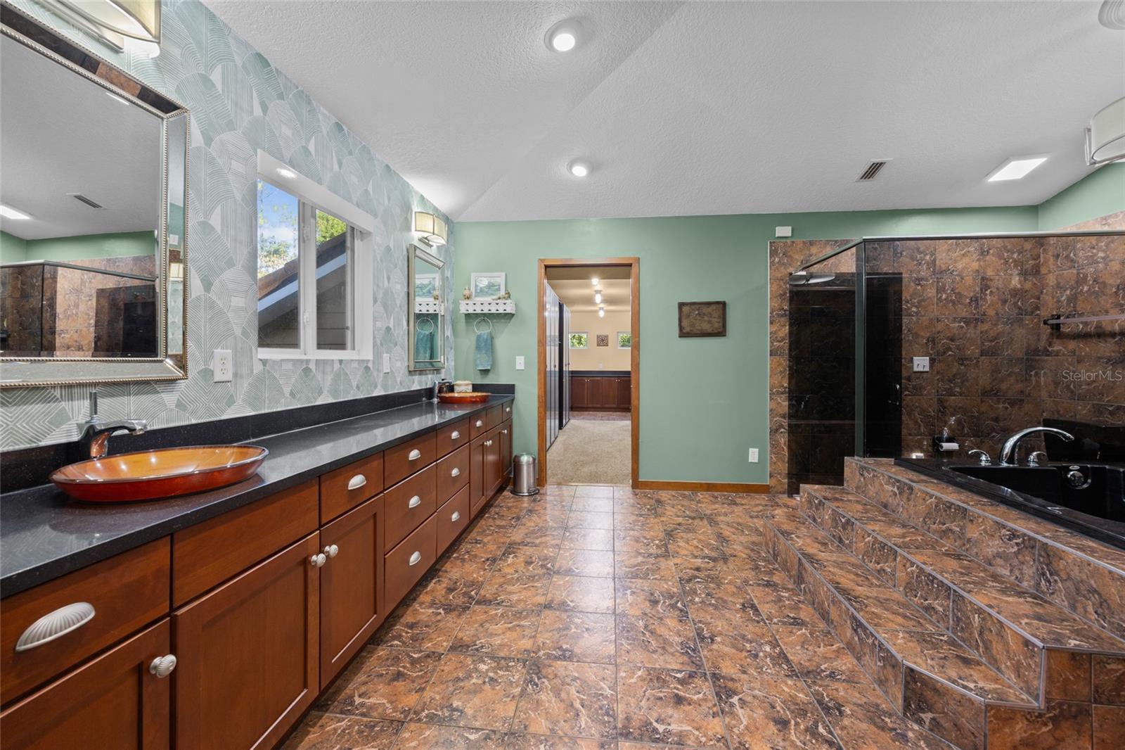 OAK RIDGE CROSSING - Residential