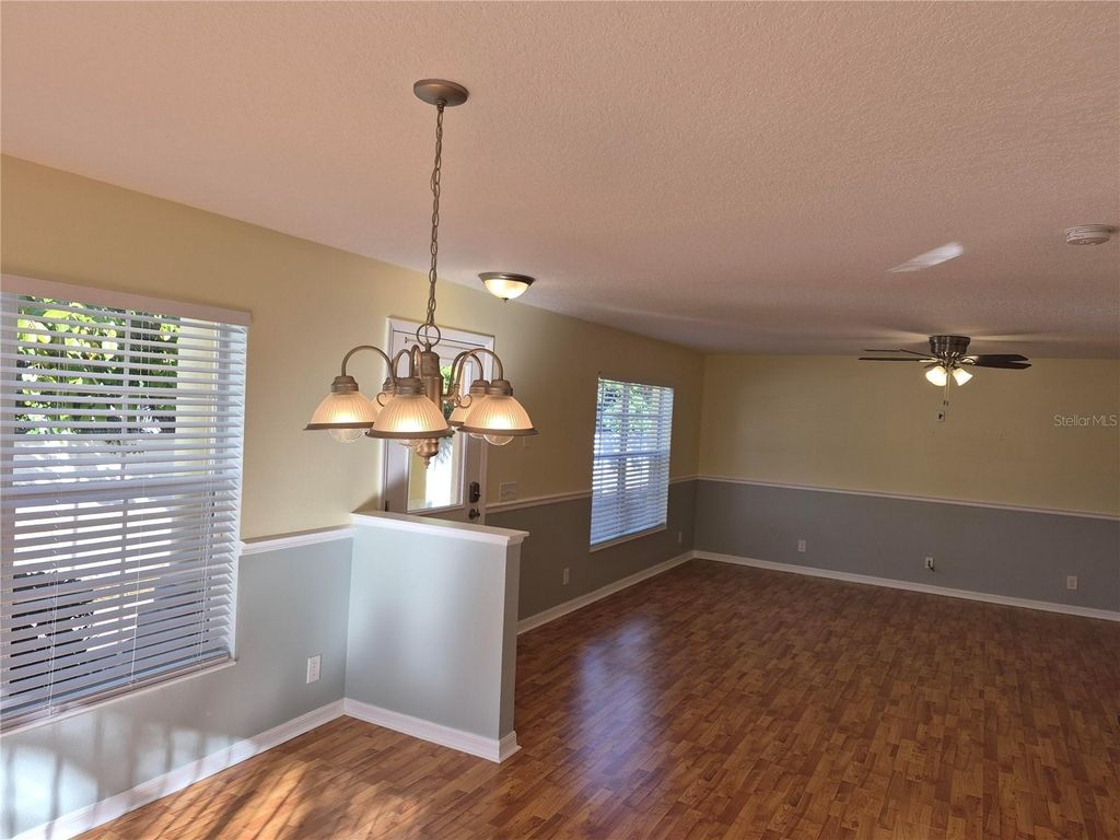 Photo of 3845 Island Way, St Petersburg, FL 33705 (MLS # O6390546)