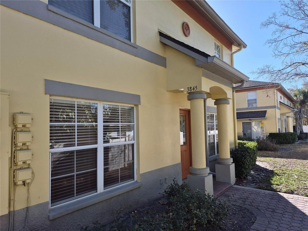 Photo of 3845 Island Way, St Petersburg, FL 33705 (MLS # O6390546)