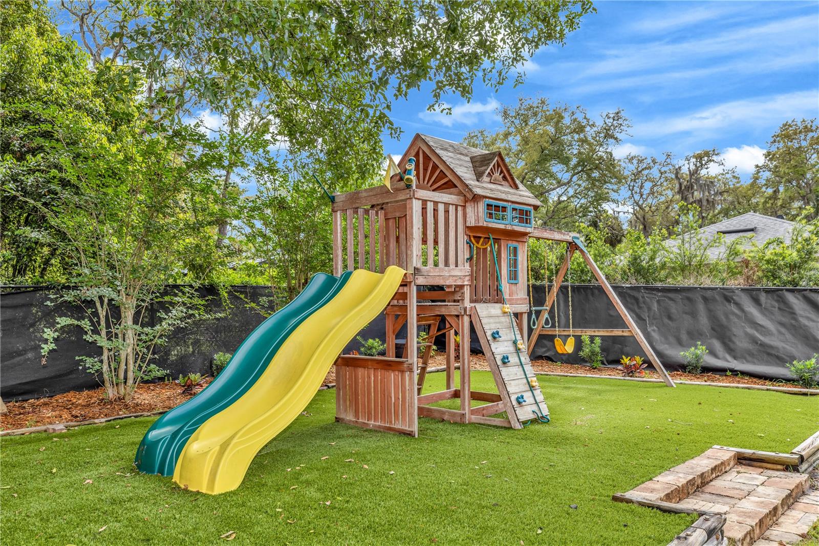 SANFORDS SUBSTANTIAL FARMS - Residential