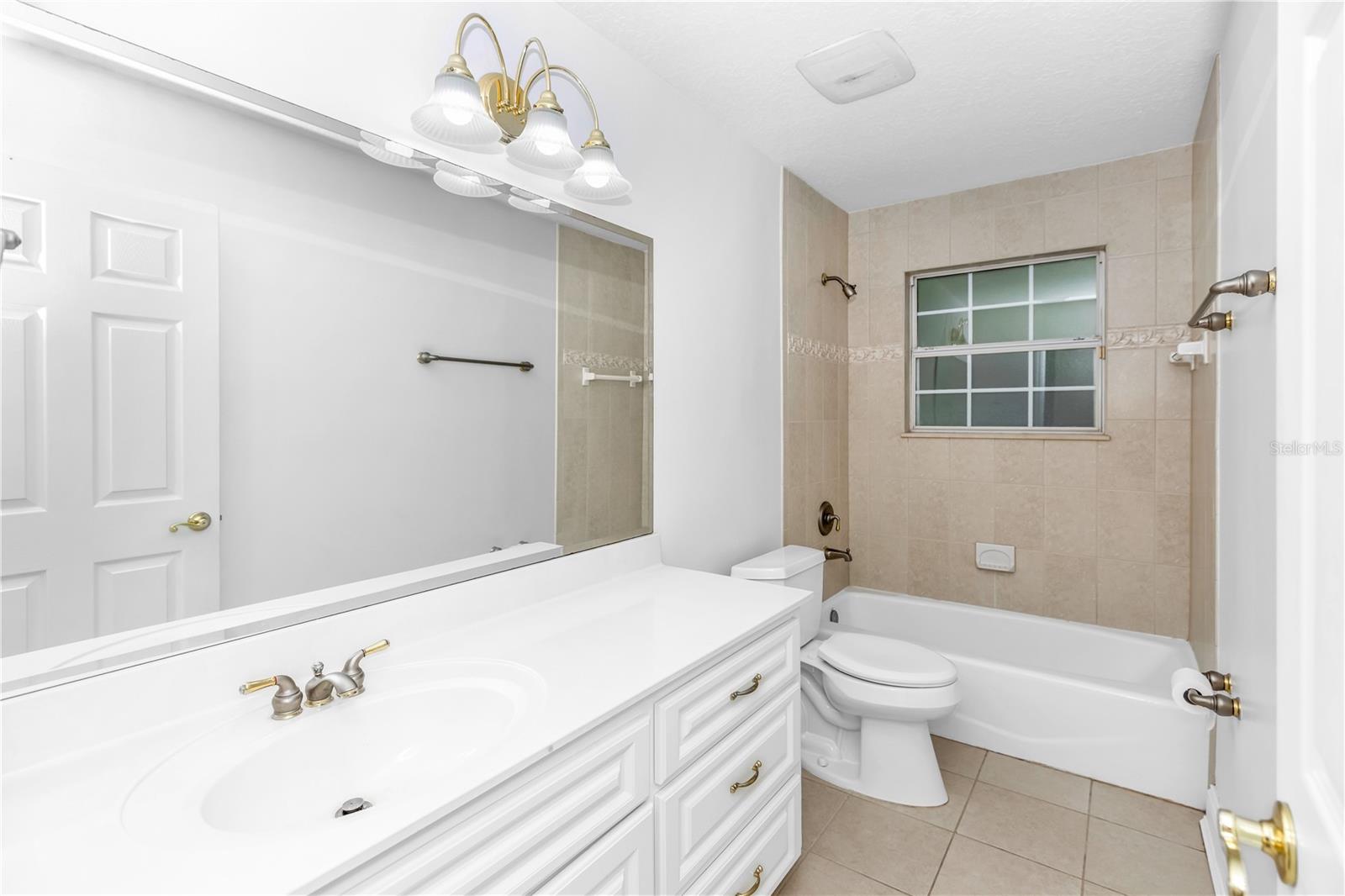 SANFORDS SUBSTANTIAL FARMS - Residential