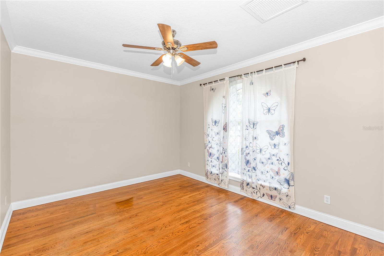 SANFORDS SUBSTANTIAL FARMS - Residential