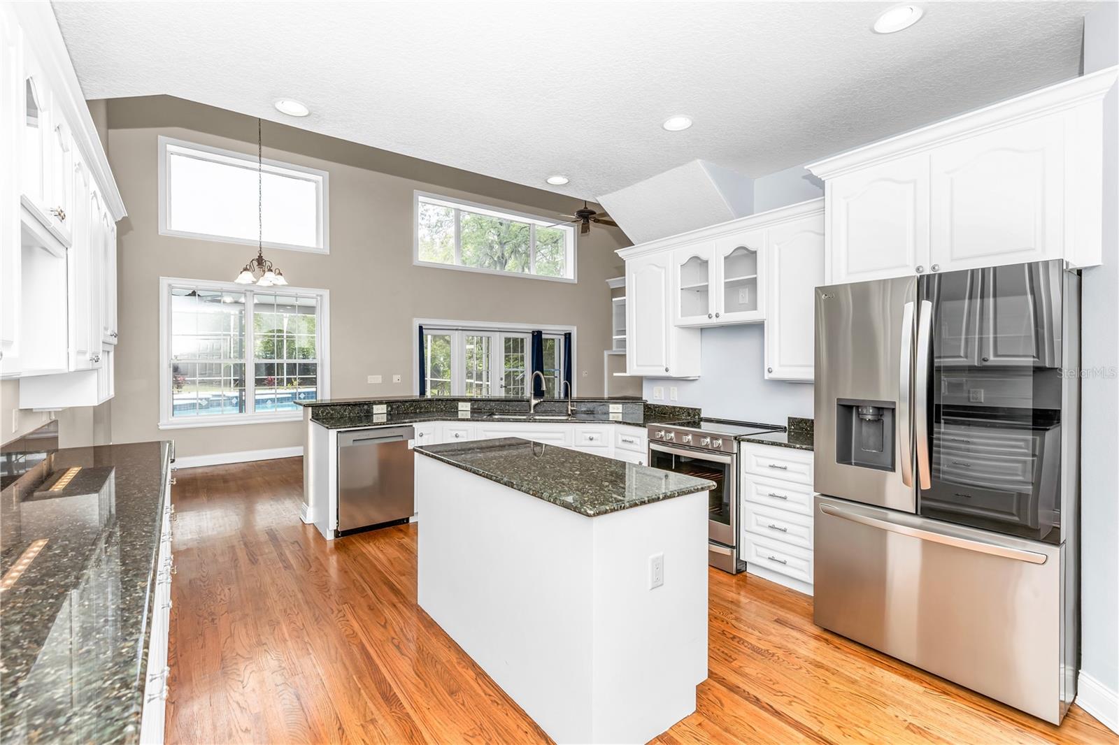 SANFORDS SUBSTANTIAL FARMS - Residential