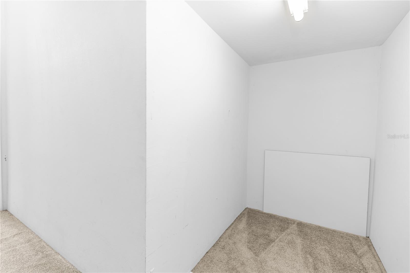 SANFORDS SUBSTANTIAL FARMS - Residential