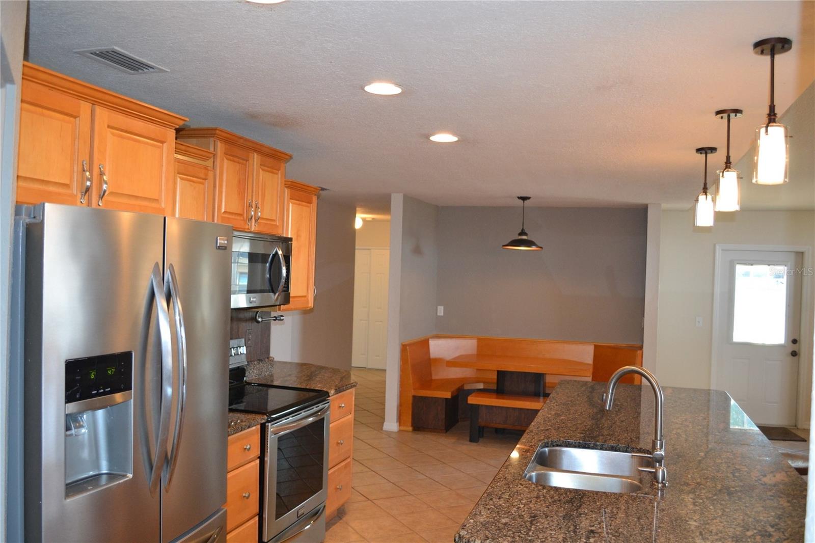 MOORHEAD ENGINEERING CO U - Residential Lease