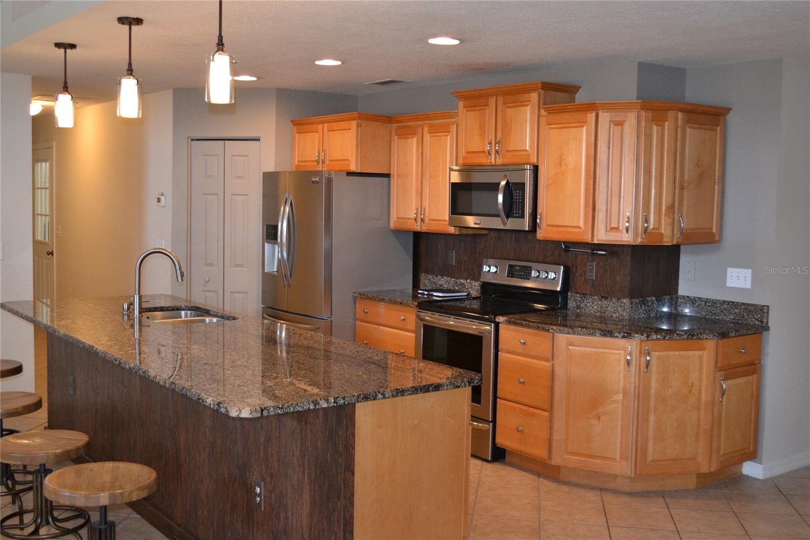MOORHEAD ENGINEERING CO U - Residential Lease