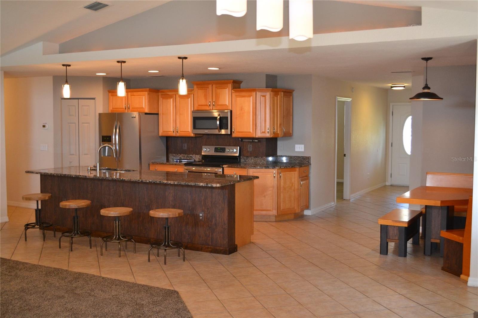 MOORHEAD ENGINEERING CO U - Residential Lease