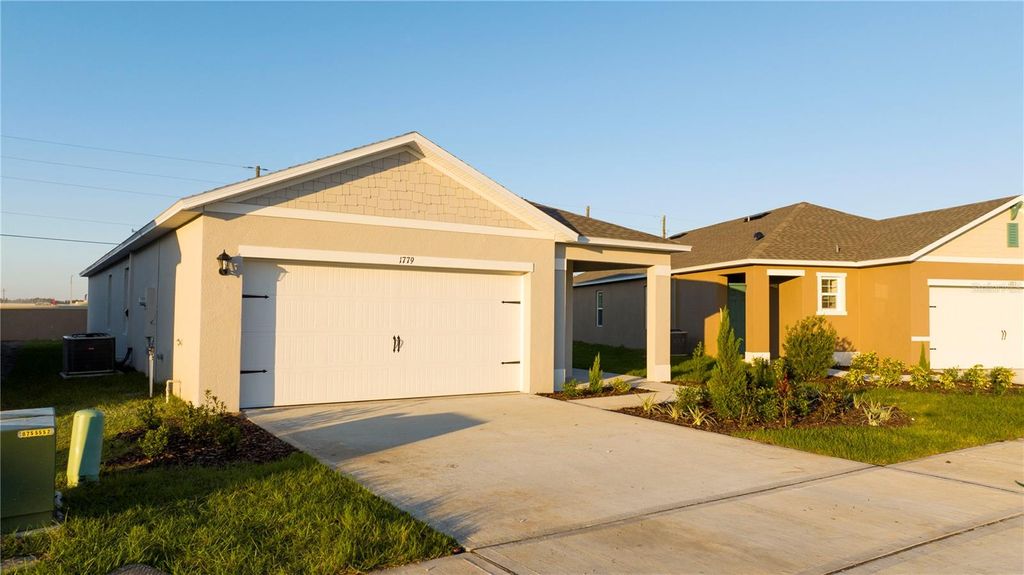 Photo of 1779 Post Oak Drive, Davenport, FL 33837 (MLS # S5147746)