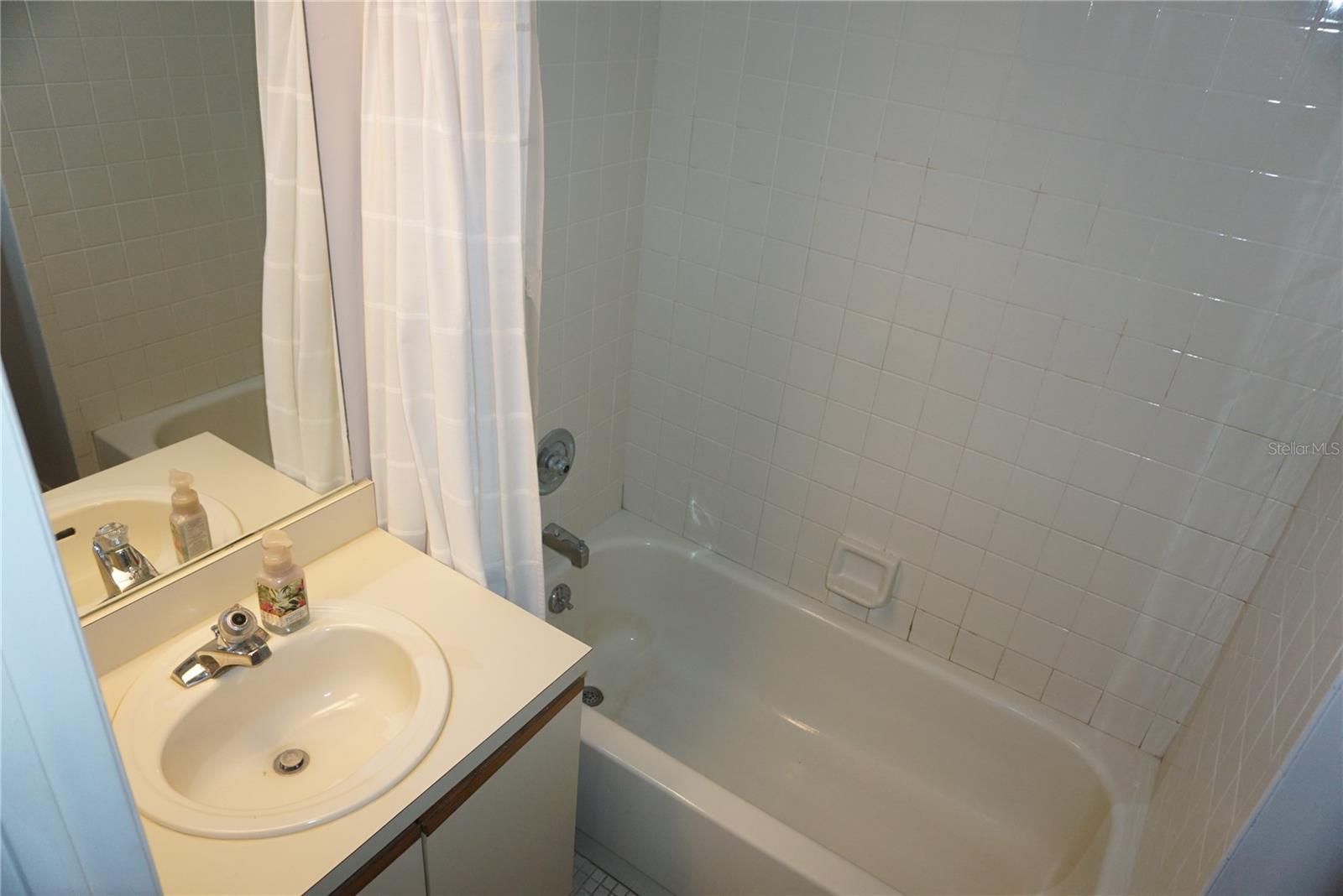 LABELLE CONDO - Residential