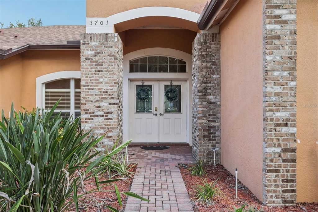Photo of 3701 Barnhouse Place, Valrico, FL 33596 (MLS # TB8438552)