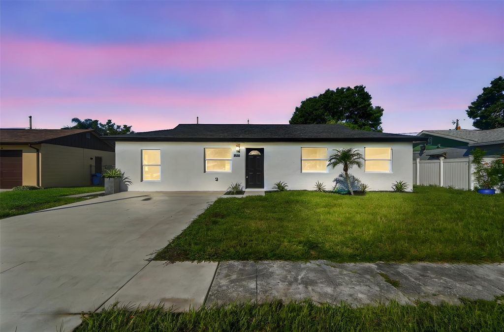 Photo of 3430 Applewood Terrace N, Pinellas Park, FL 33781 (MLS # TB8415494)