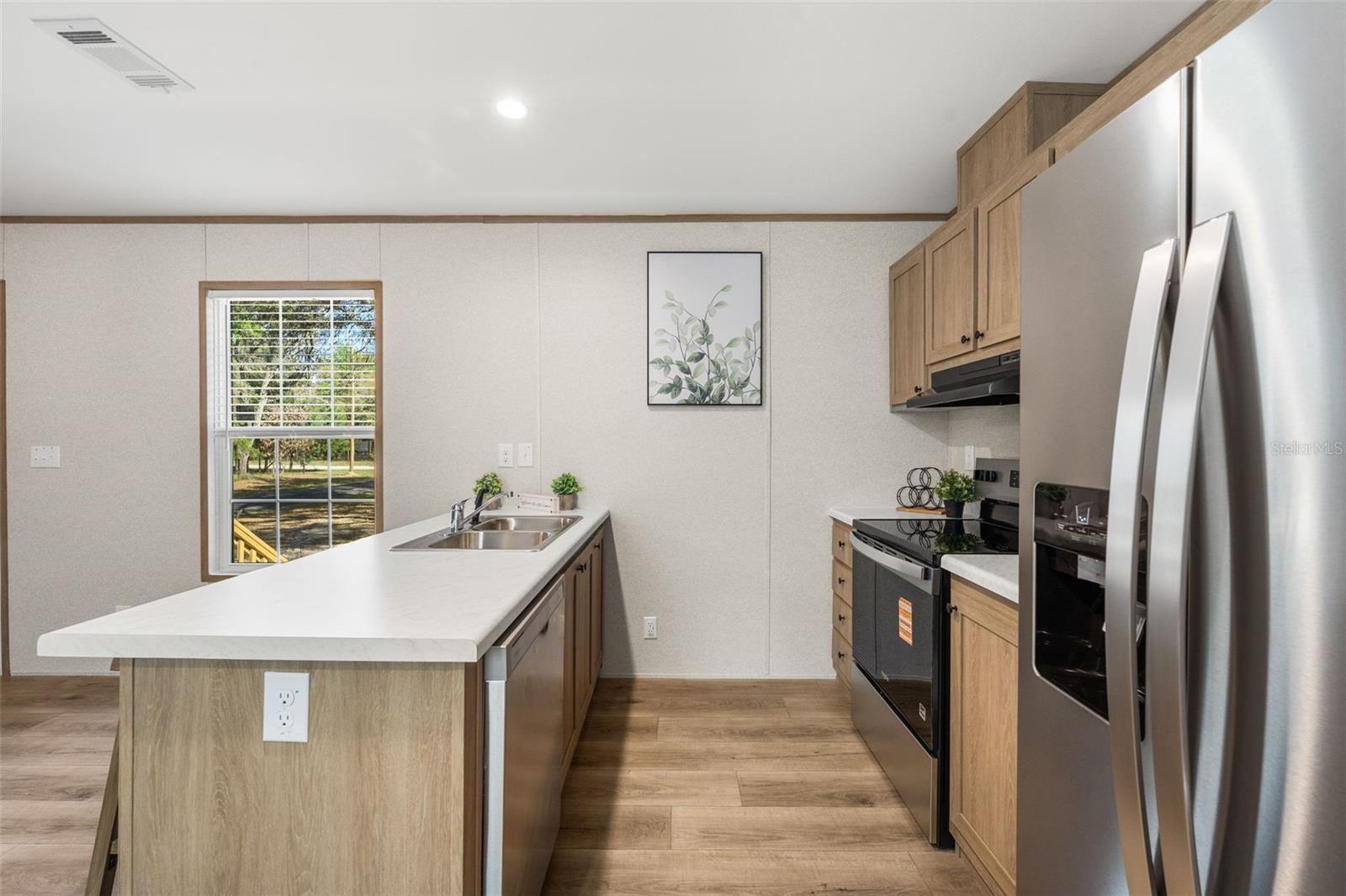 UNIVERSITY ESTATES - Residential