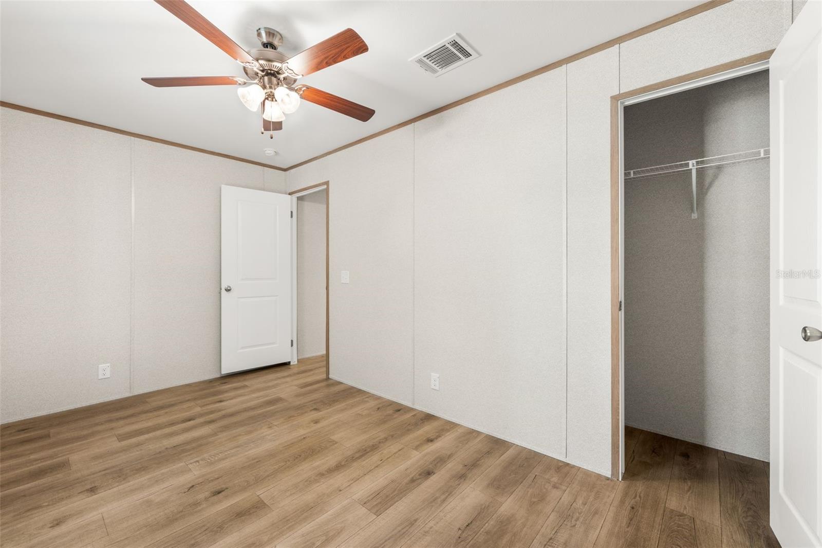 UNIVERSITY ESTATES - Residential