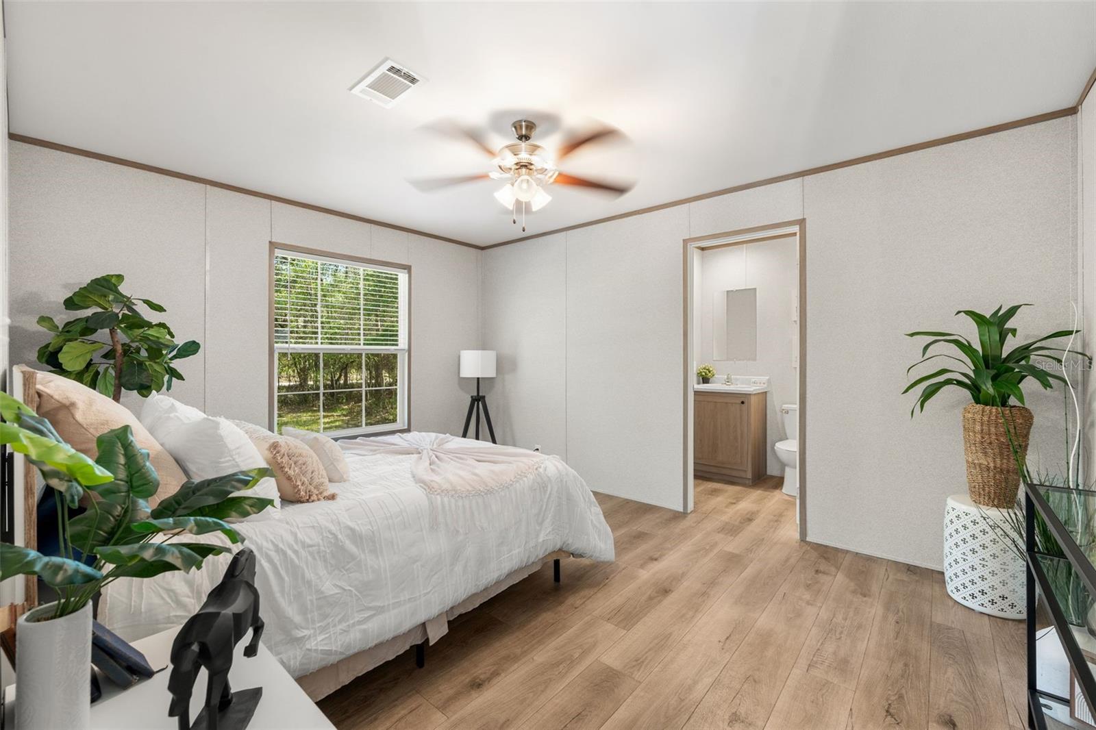 UNIVERSITY ESTATES - Residential