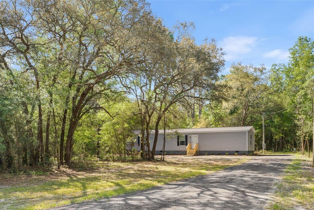 Photo of 10970 NE 71st Street, Bronson, FL 32621 (MLS # GC539438)