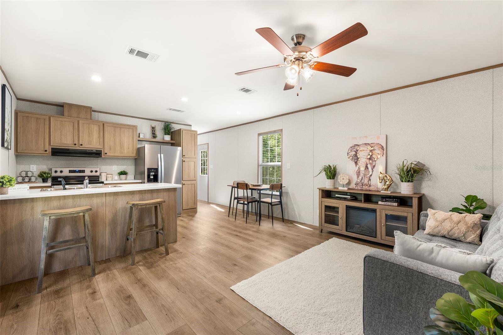 UNIVERSITY ESTATES - Residential