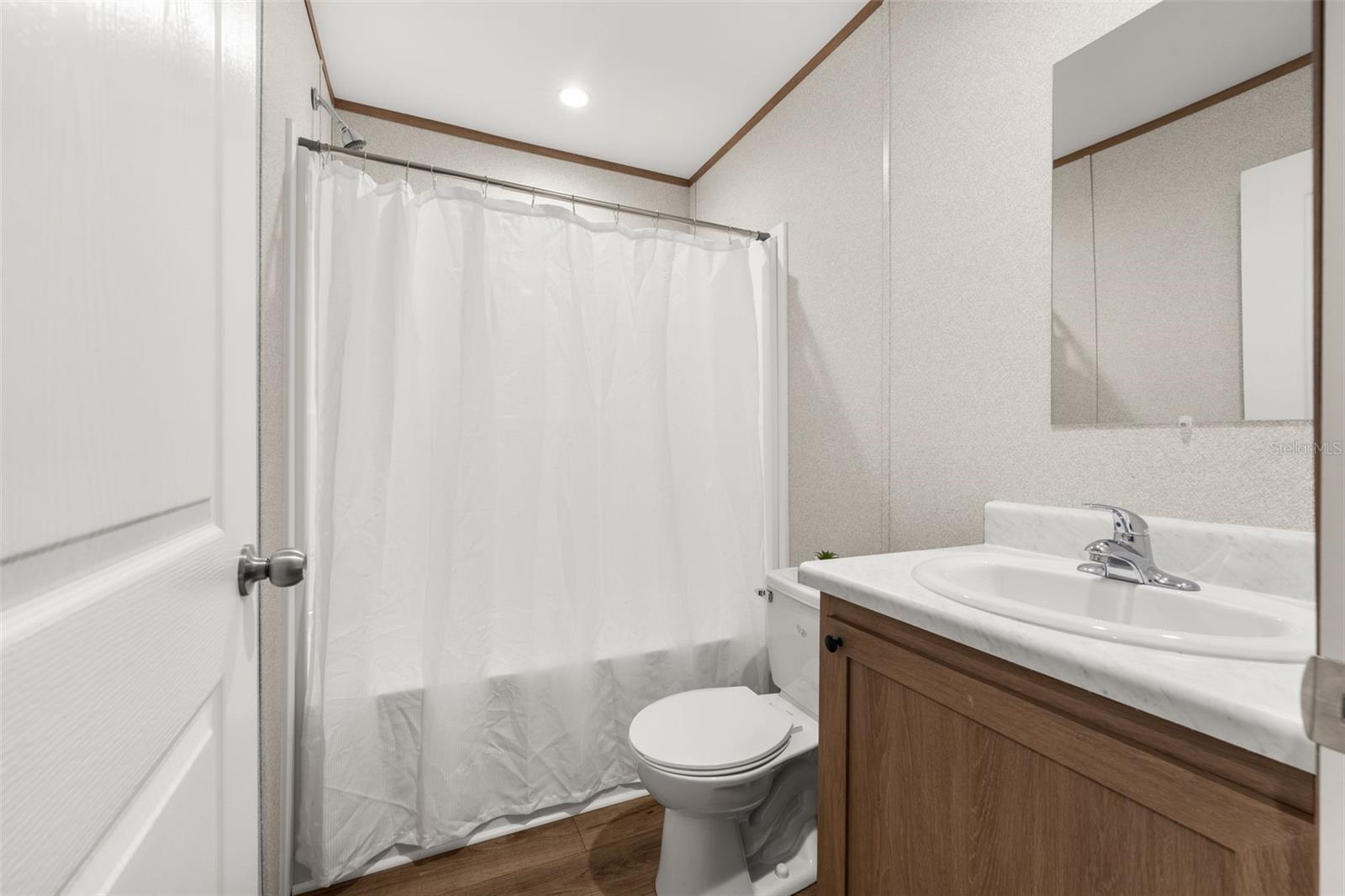 UNIVERSITY ESTATES - Residential