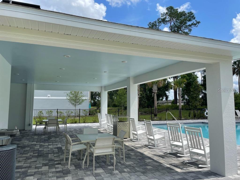 LINCOLN OAKS - Residential Lease