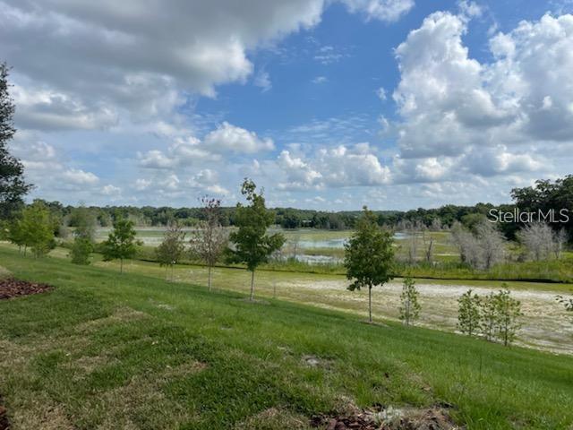 LINCOLN OAKS - Residential Lease