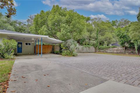 A home in APOPKA