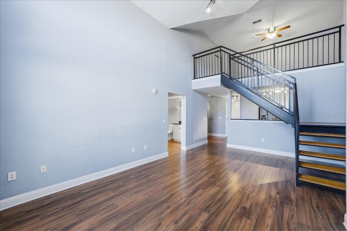 VILLA SONOMA AT INTERNATIONAL - Residential