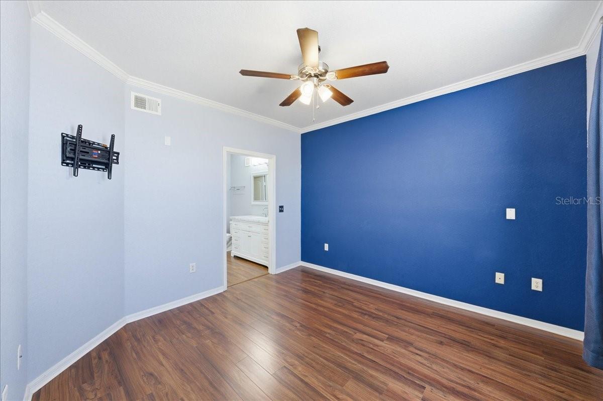 VILLA SONOMA AT INTERNATIONAL - Residential