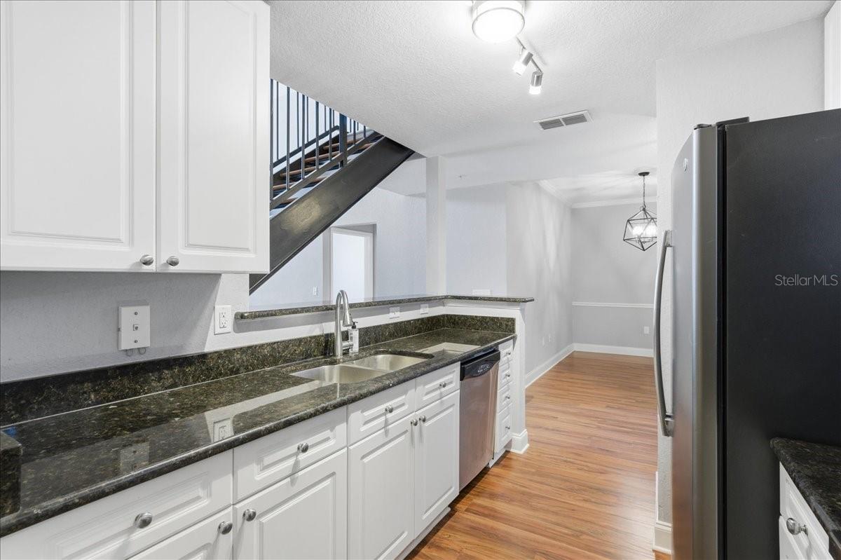 VILLA SONOMA AT INTERNATIONAL - Residential