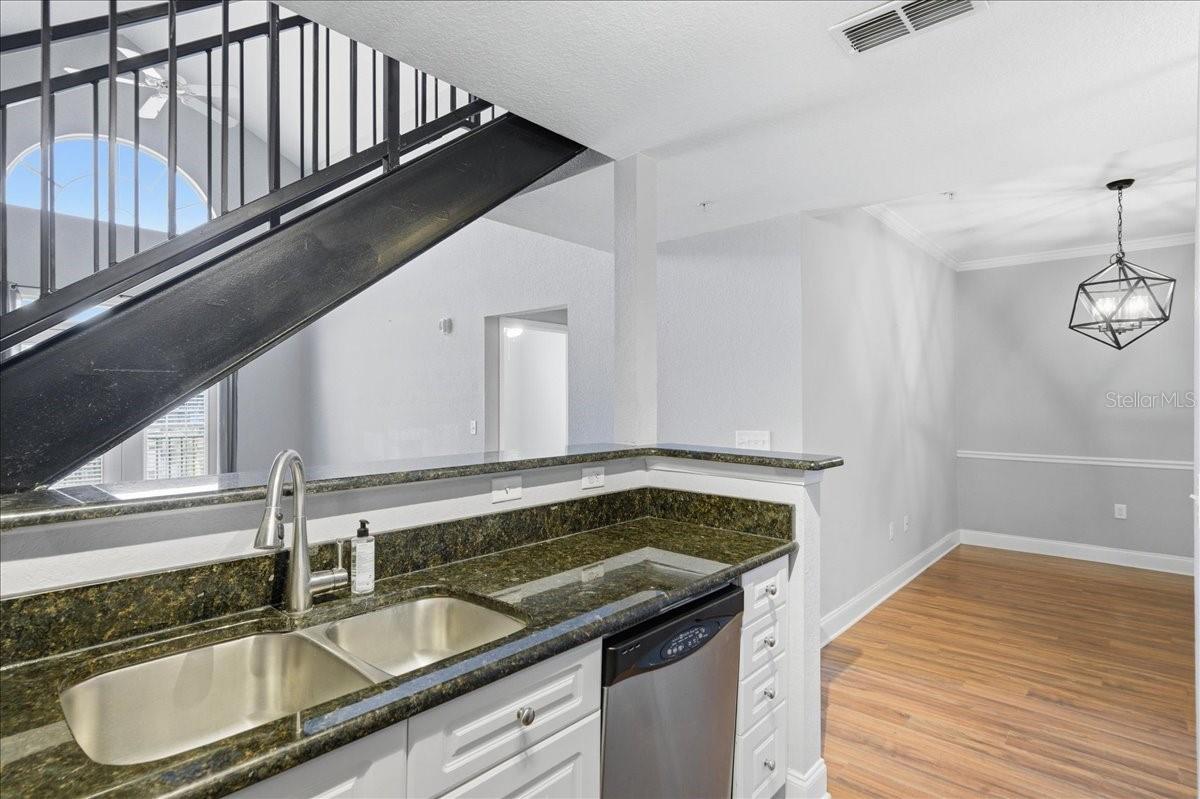 VILLA SONOMA AT INTERNATIONAL - Residential