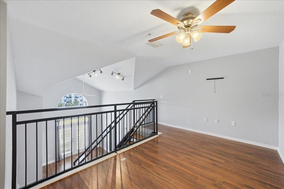 VILLA SONOMA AT INTERNATIONAL - Residential