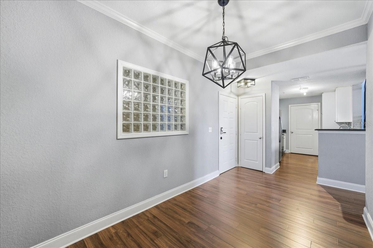 VILLA SONOMA AT INTERNATIONAL - Residential