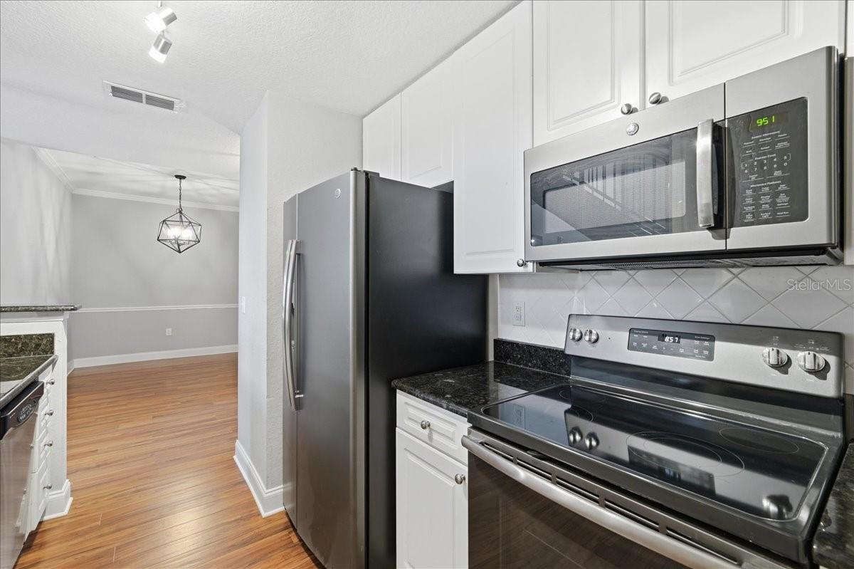 VILLA SONOMA AT INTERNATIONAL - Residential