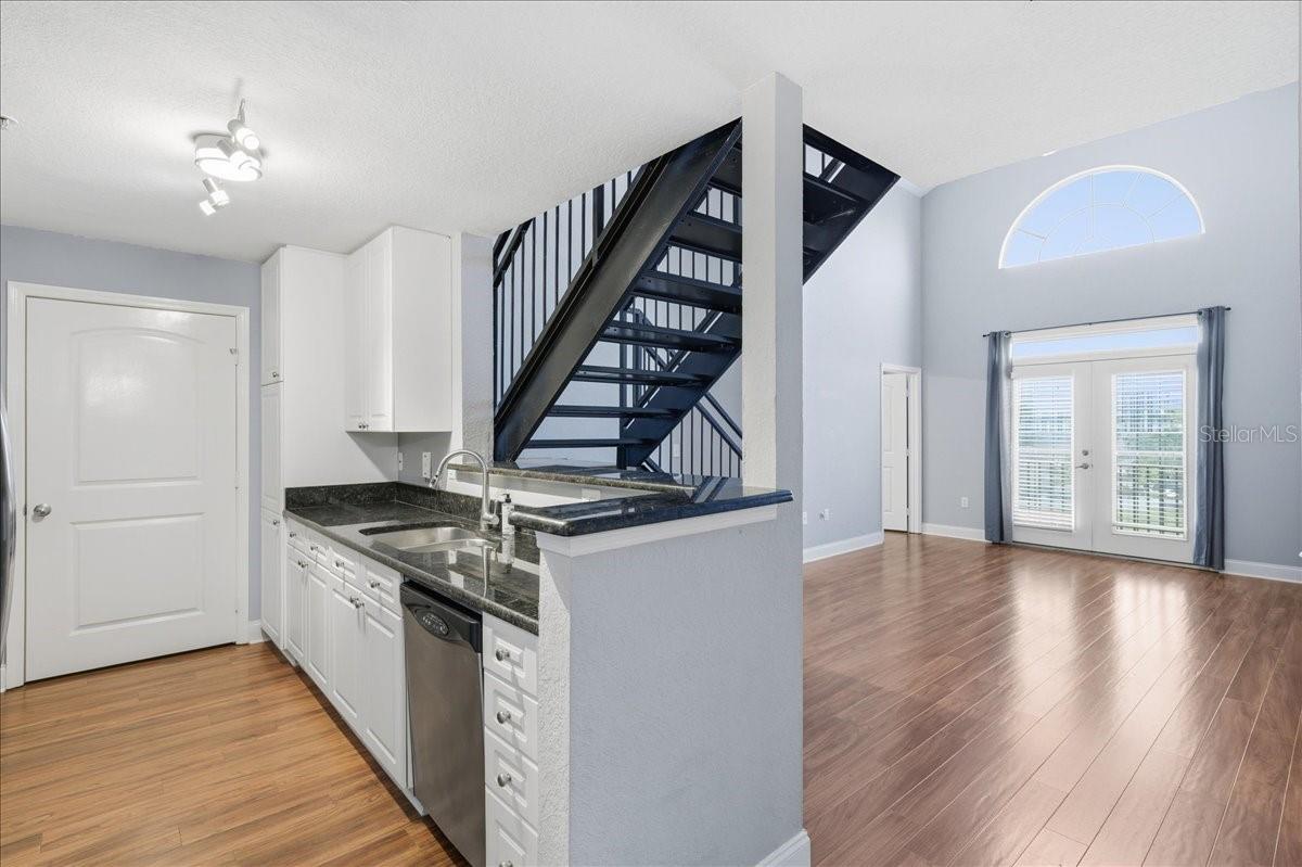 VILLA SONOMA AT INTERNATIONAL - Residential