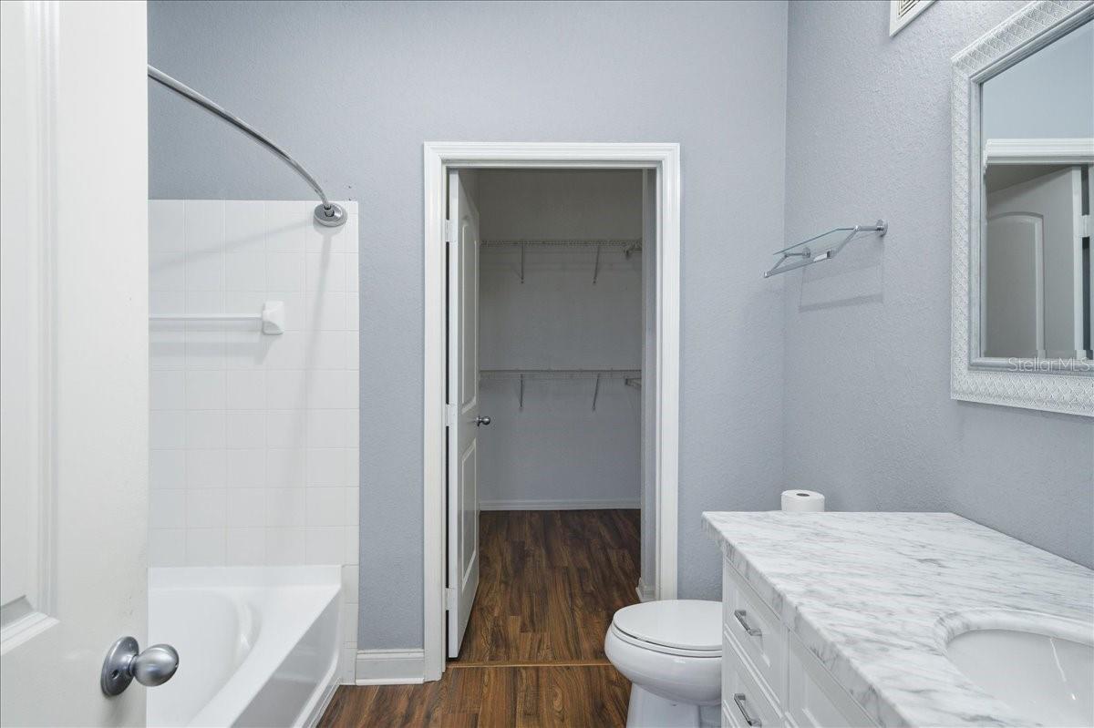 VILLA SONOMA AT INTERNATIONAL - Residential