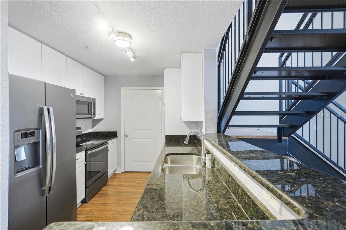 VILLA SONOMA AT INTERNATIONAL - Residential