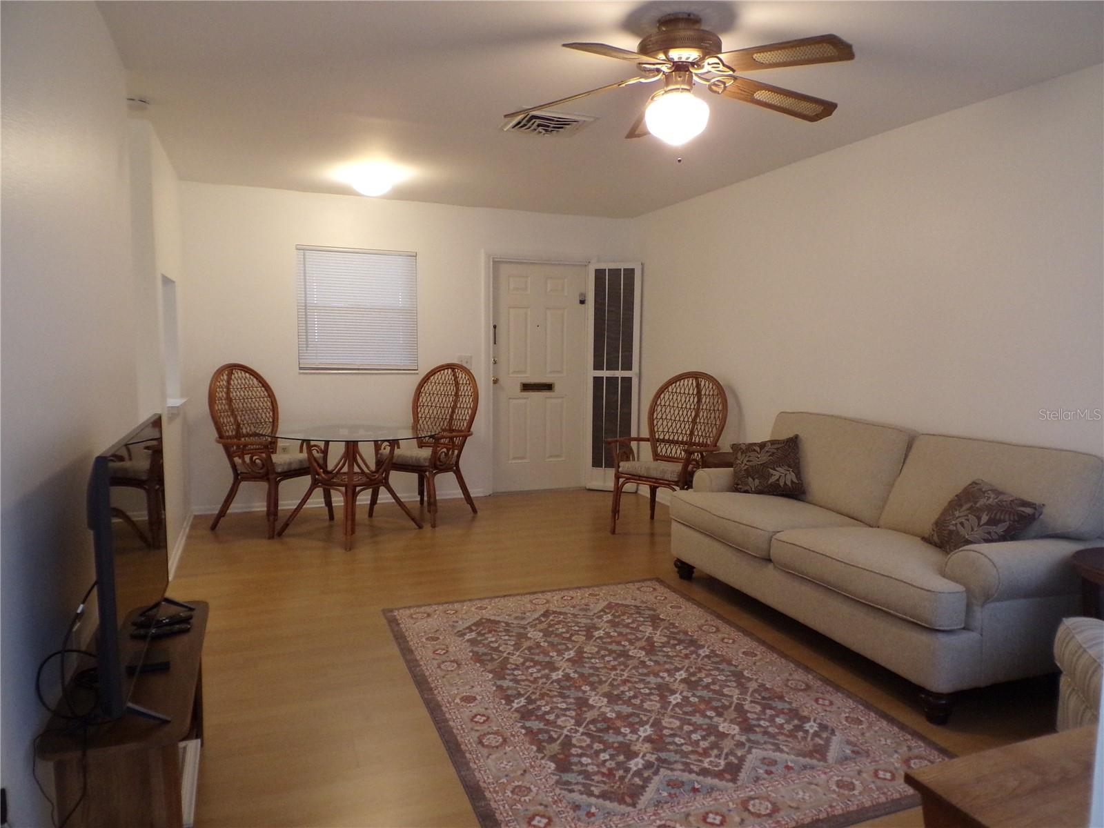 PARKWAY VILLAS - Residential