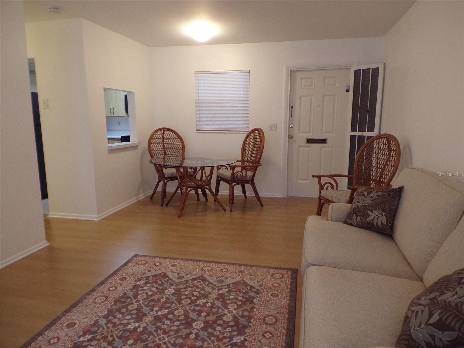 PARKWAY VILLAS - Residential