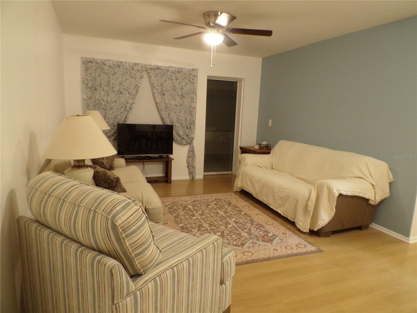 PARKWAY VILLAS - Residential