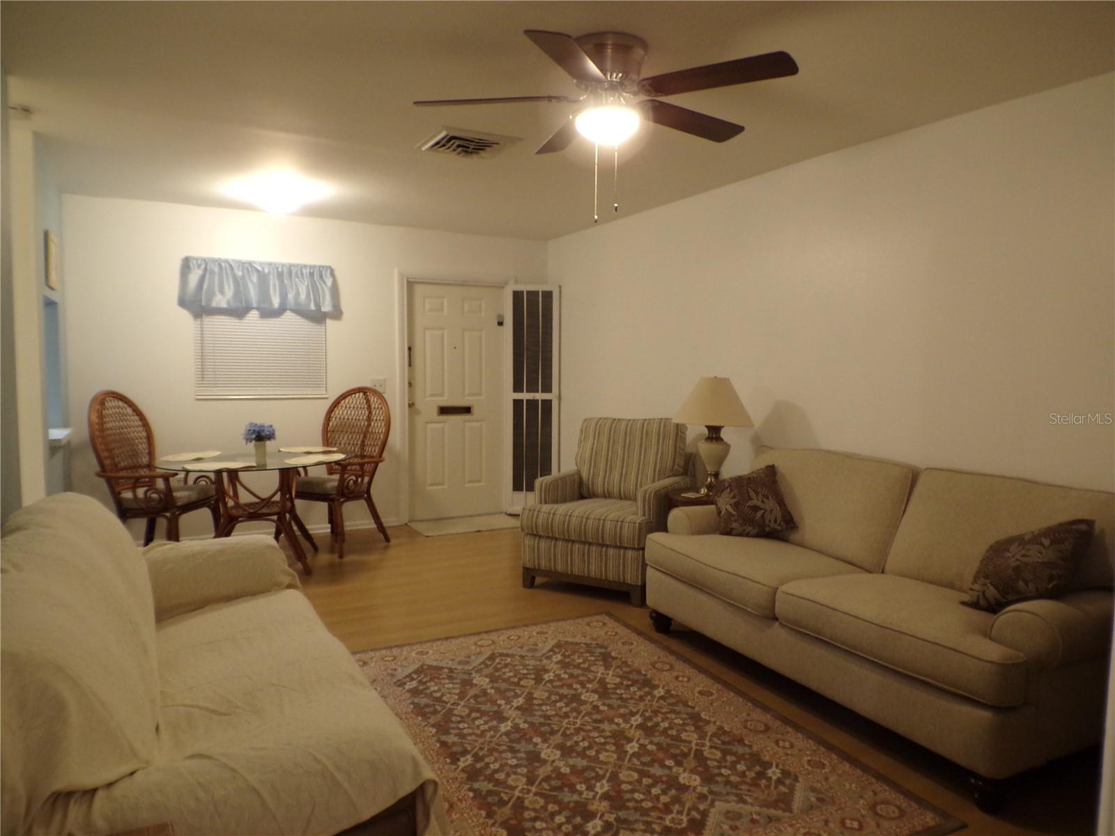 PARKWAY VILLAS - Residential