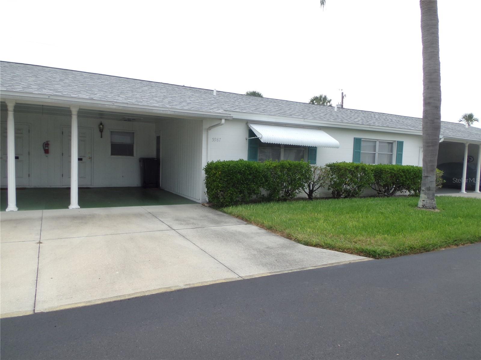 PARKWAY VILLAS - Residential