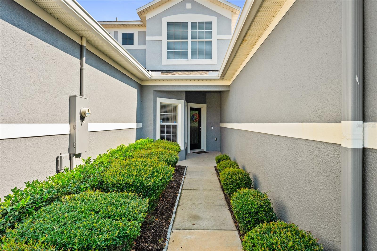 1562 TRAVERTINE TERRACE