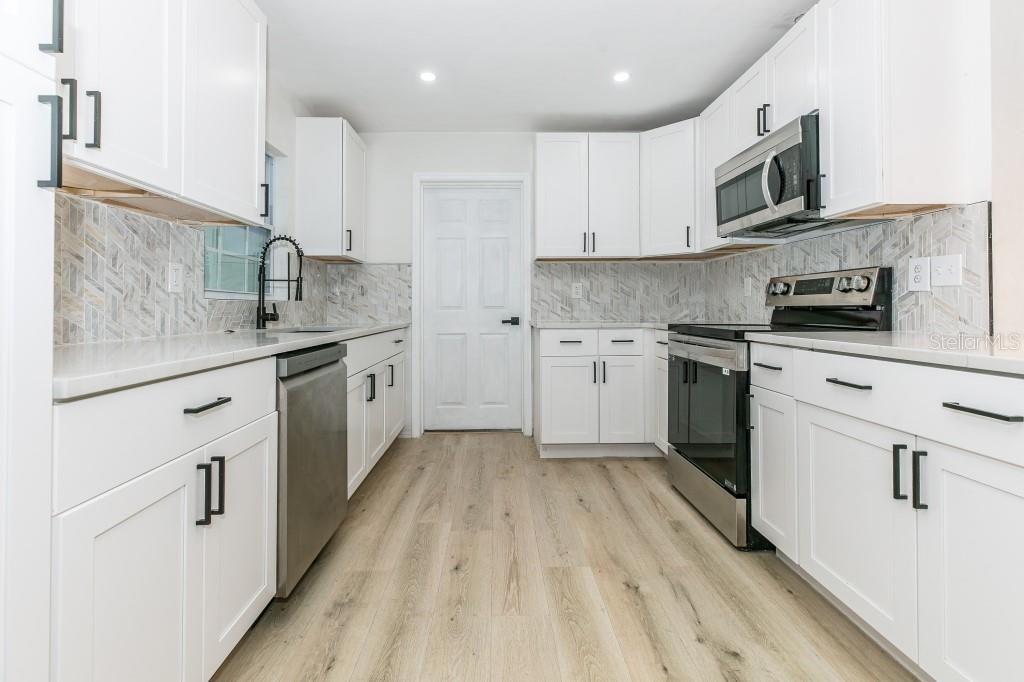 EASTBROOK SUB UNIT 06 2ND REP - Residential