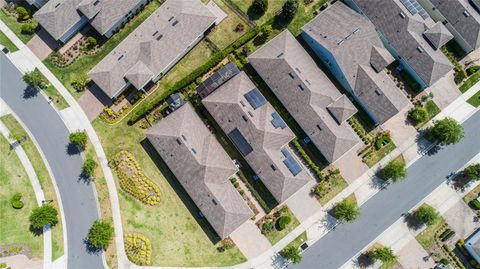 A home in DELAND