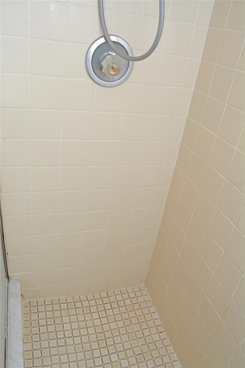 Florida Shores 01 - Residential