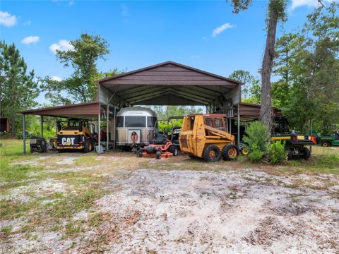 A home in DELAND