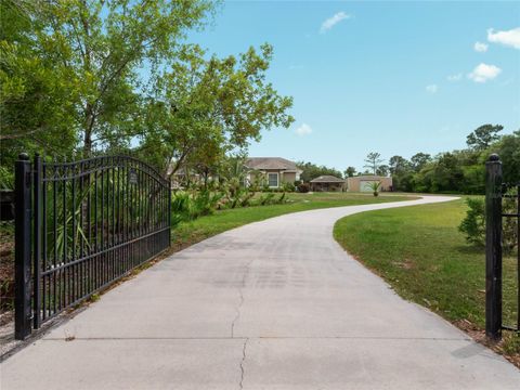 A home in DELAND