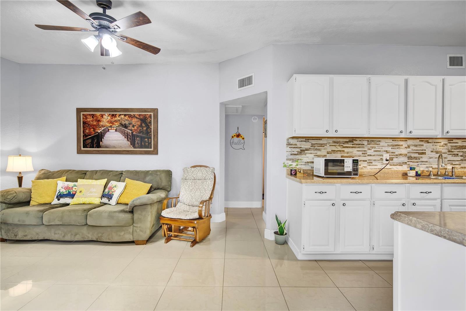COUNTRY CLUB MANOR UNIT 1 - Residential