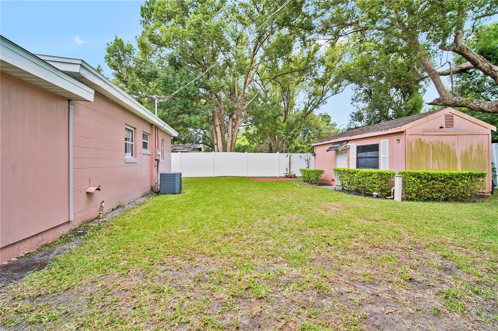 COUNTRY CLUB MANOR UNIT 1 - Residential