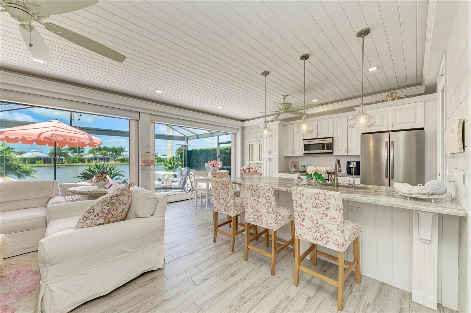 THORNTON CRK MOTORCOACH RESIDENCE - Residential