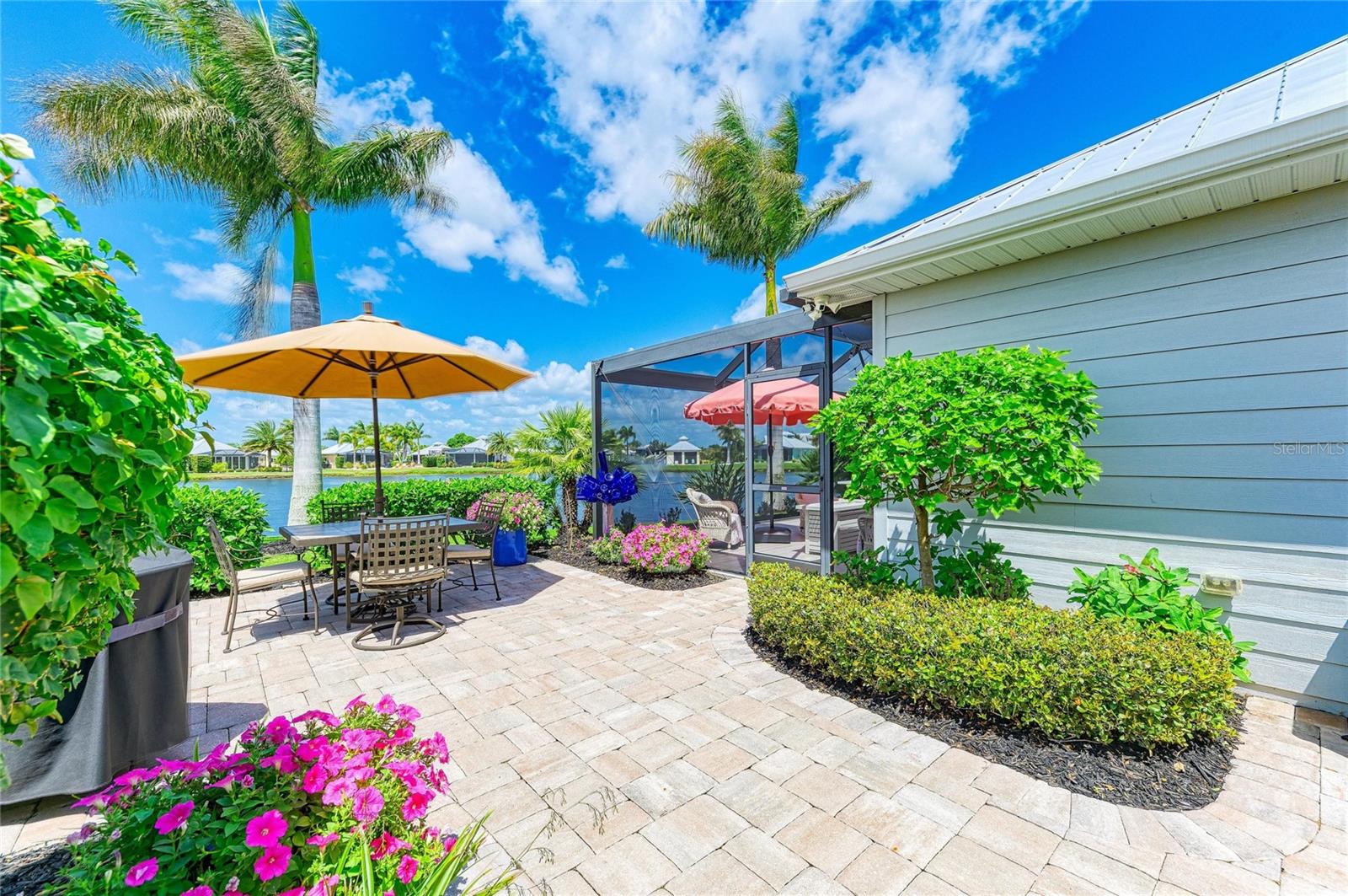 THORNTON CRK MOTORCOACH RESIDENCE - Residential