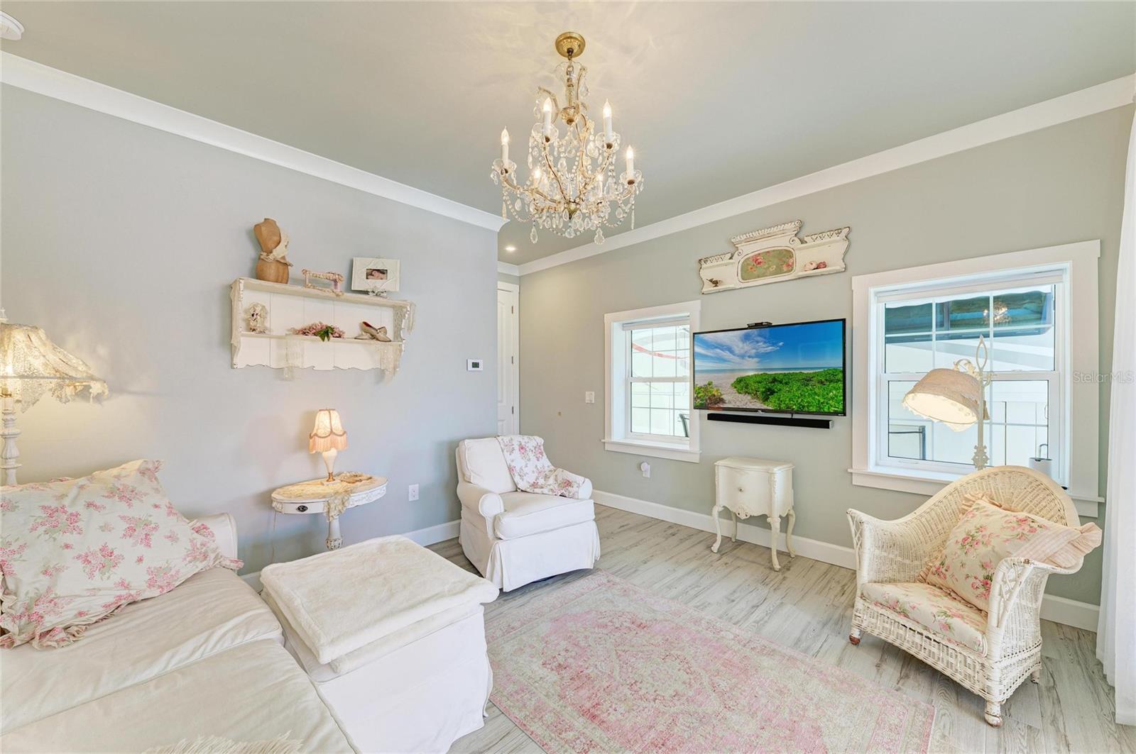 THORNTON CRK MOTORCOACH RESIDENCE - Residential